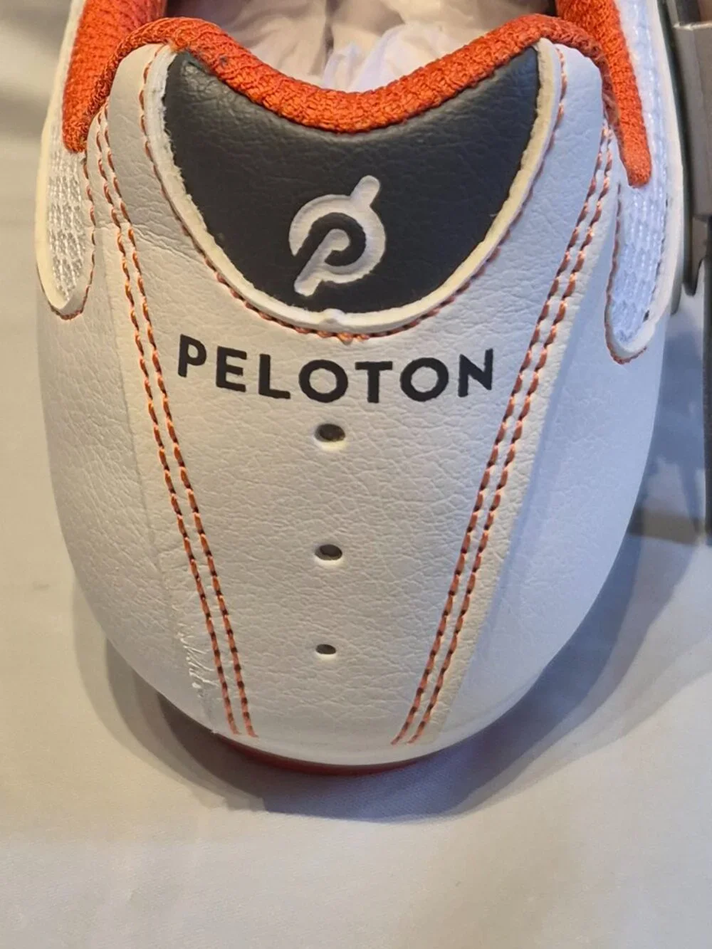 NEW In Box Peloton Womens 7.5 PL-SH-01 Women's Indoor Cycling Shoes With Cleats